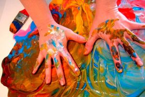 Arteterapia: Usare la Creatività come Strumento di Guarigione